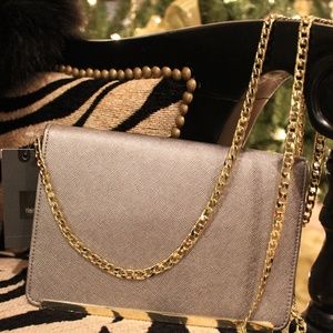 SILVER METALLIC SHOULDER BAG / CLUTCH